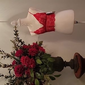 H&M lingerie size 8 red floral print